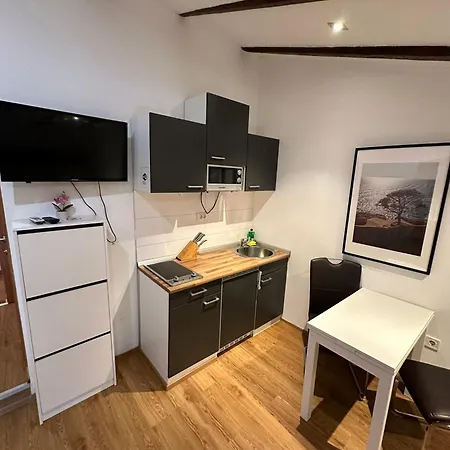 아파트 In The Heart Of *